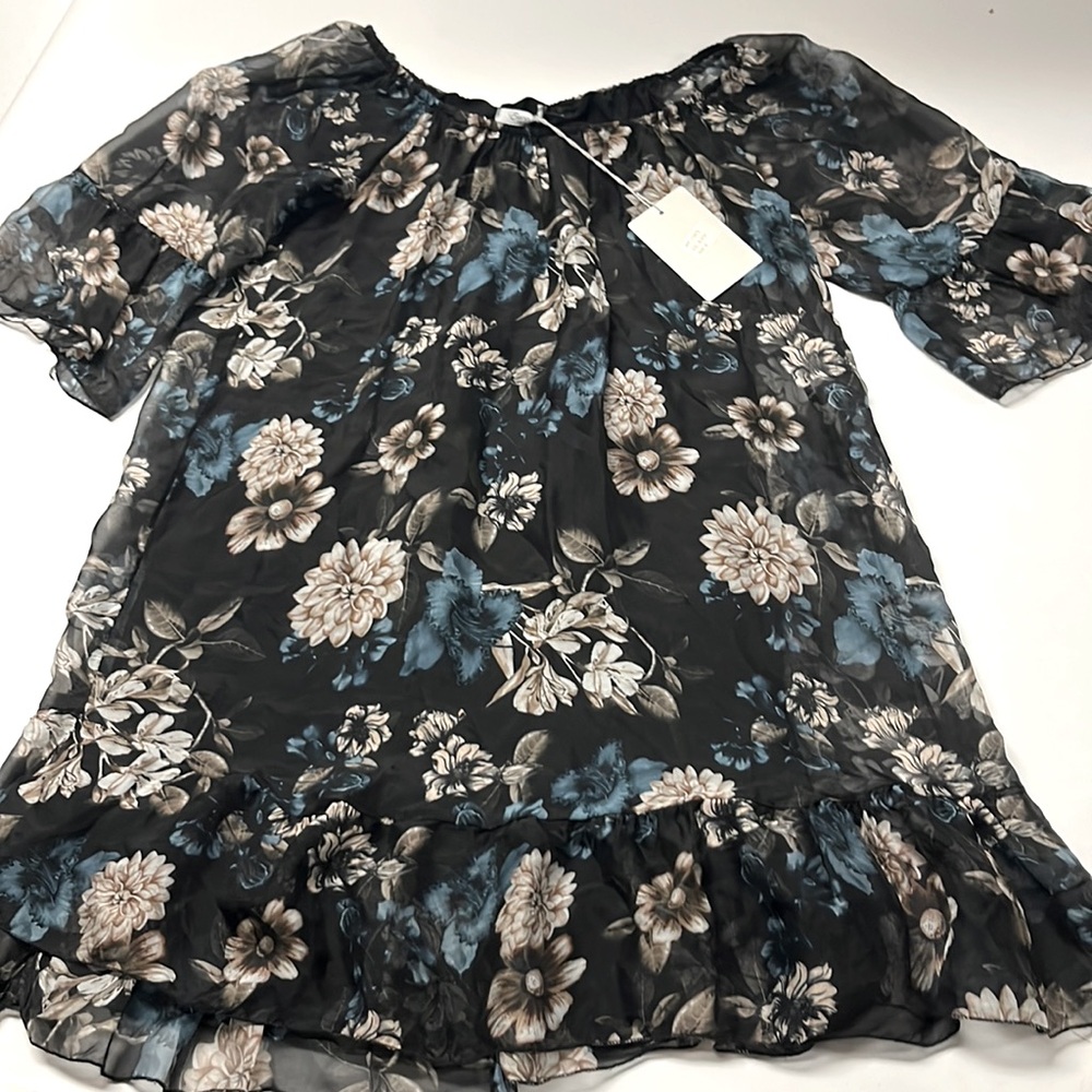 Elena Baldi black with flower top